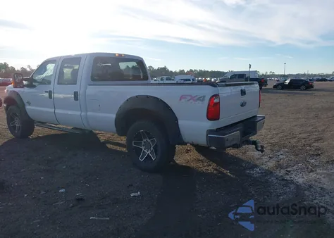 2015 Ford F-250 Xlt z USA, uszkodzony, nr VIN 1FT7W2BT9FED39562